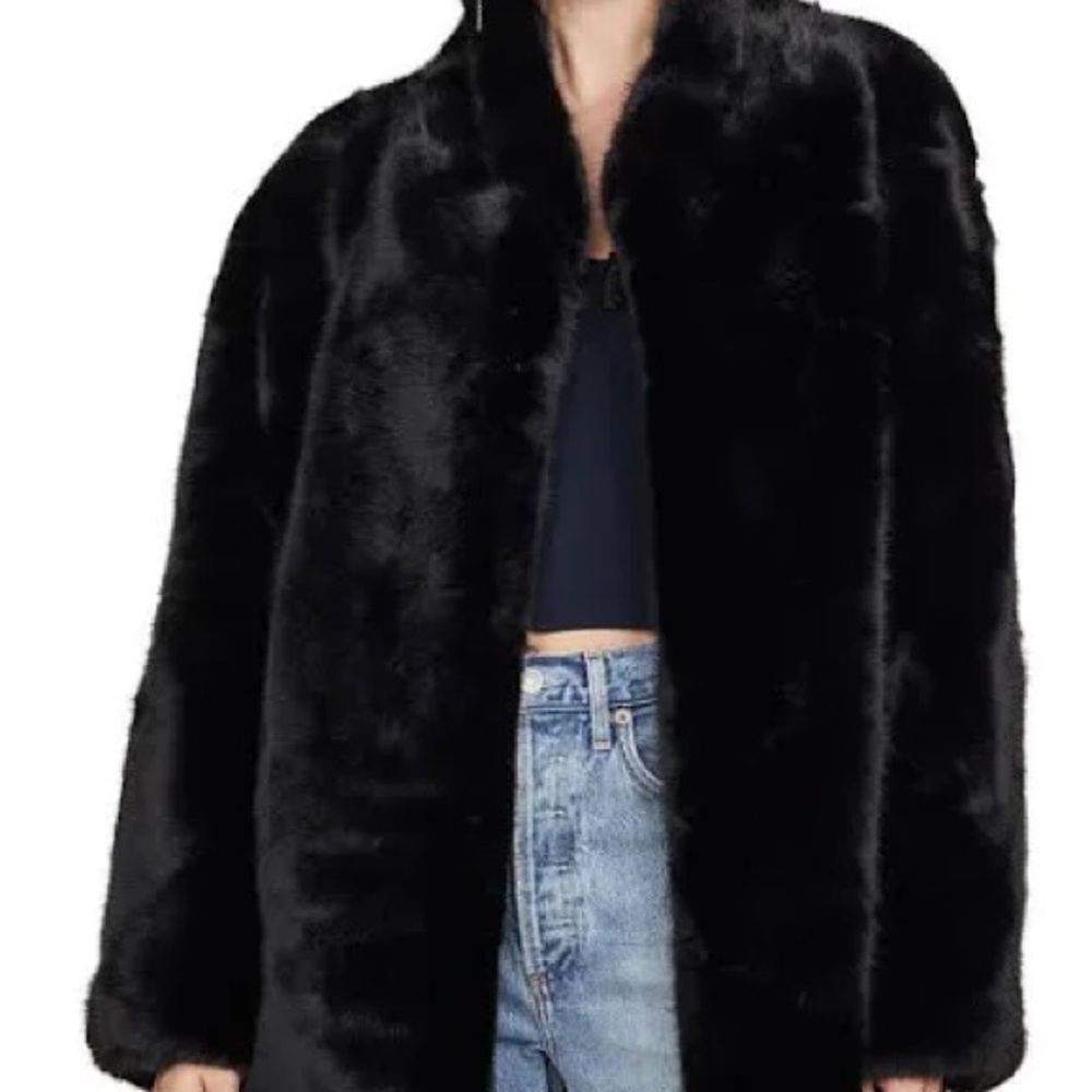 NWT Nya Coat I.AM.GIA